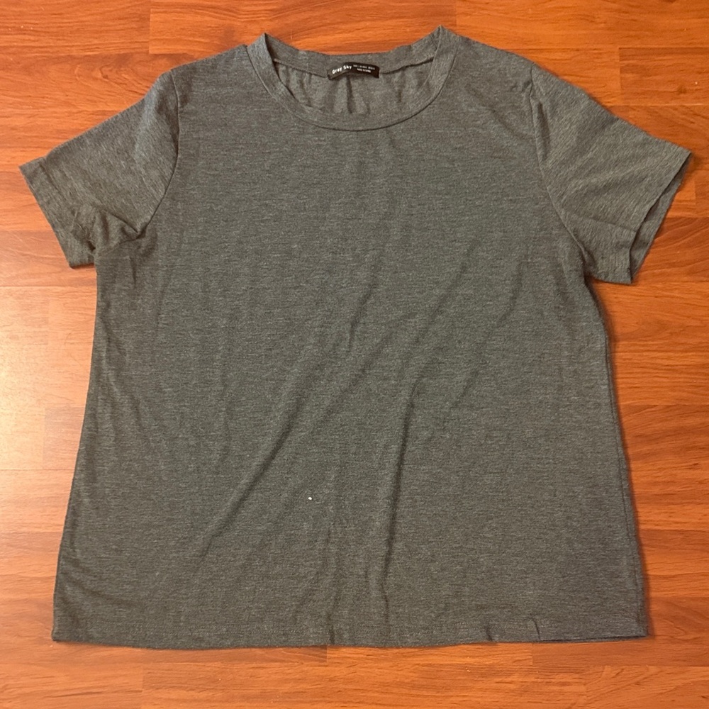 Charcoal Gray Women's Short Sleeve Tee